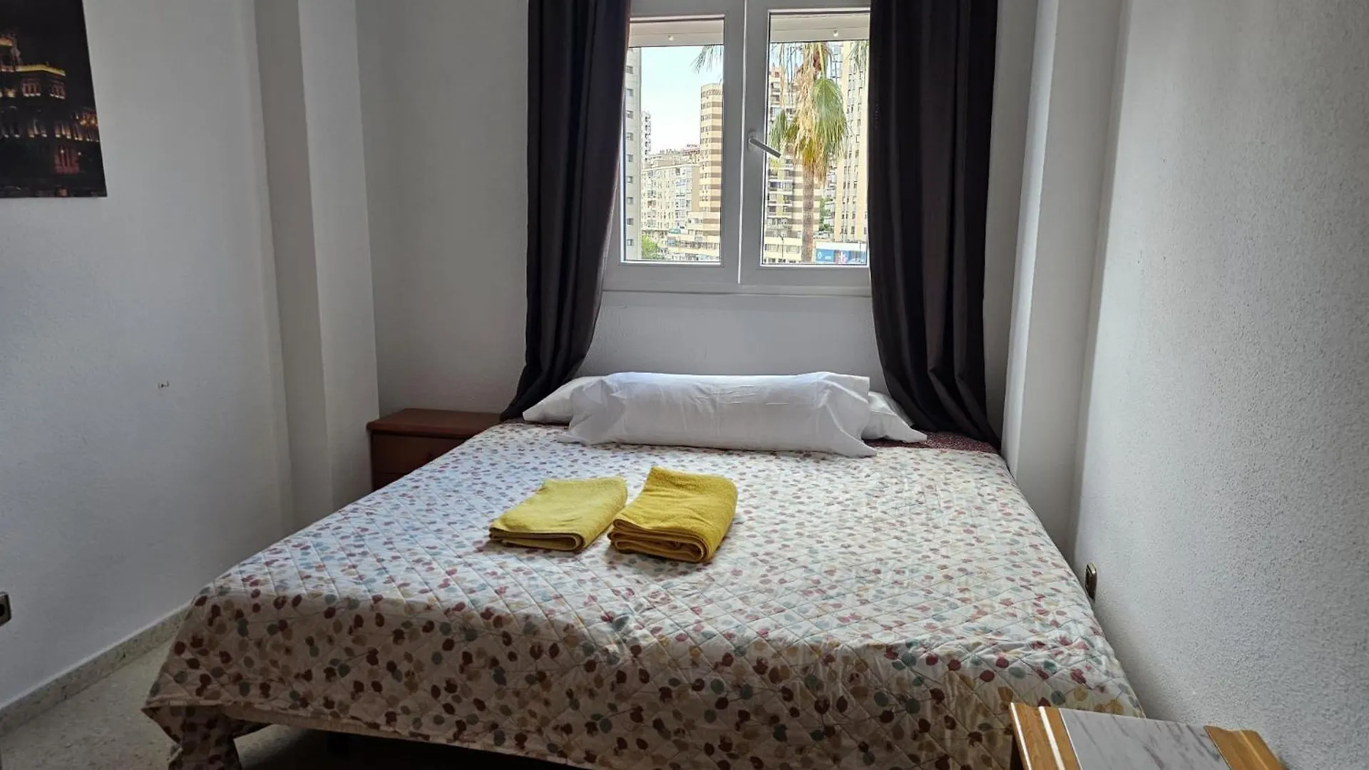 Habitación en casa particular Preciosa Habitacion Centro Malaga Enfrente El Corte Ingles Estacion De Tren Y Metro La Mejor Zona De Malaga Casco Antiguo España
